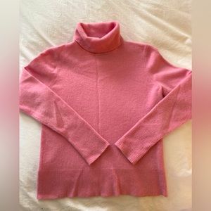 Pink cashmere turtleneck